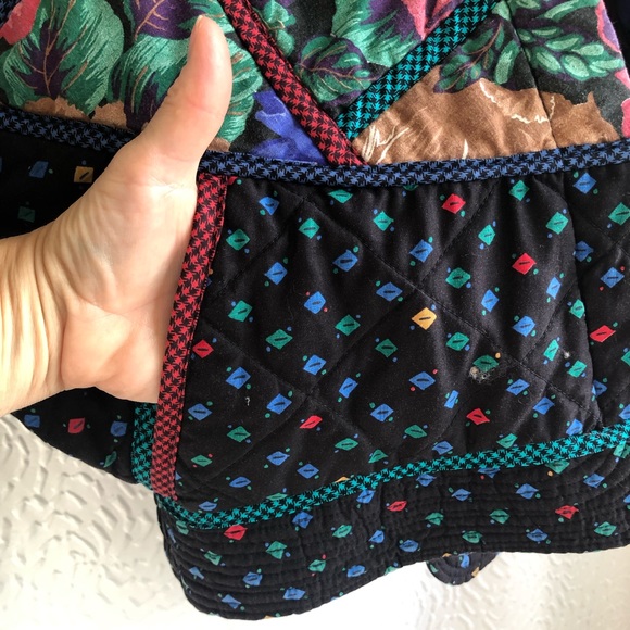 Handmade Women’s Quilted Black Neutral Tone Floral Pattern Batwing Bomber Jacket - Picture 8 of 9